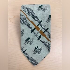 Rare VTG Cervantes Men's Mickey Mouse Football 3.9" Wide Tie Necktie